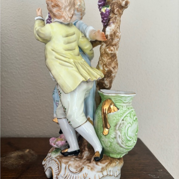 Vintage Ucagco Japan Couple In A Vineyard Gold Trim - Picture 3 of 10